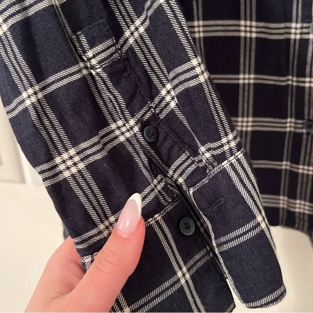 Treasure & Bond Plaid Boyfriend Button Down Shirt Blue 2X - Picture 5 of 8